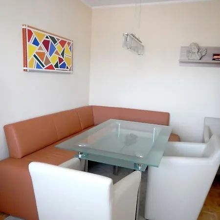 Penthouse Schmittstrasse